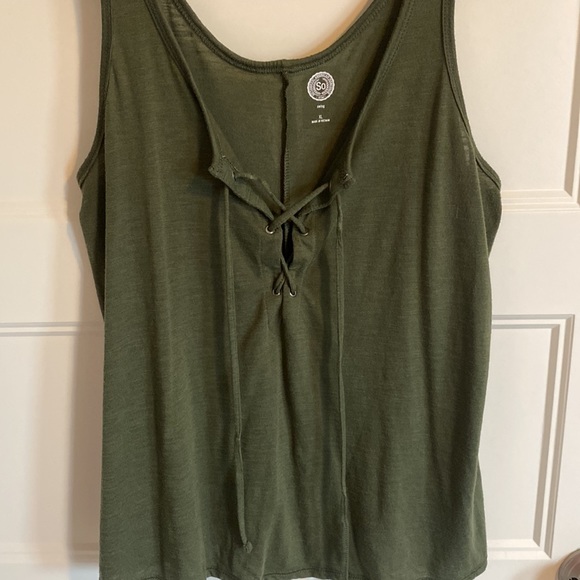 Tank top - Picture 3 of 5